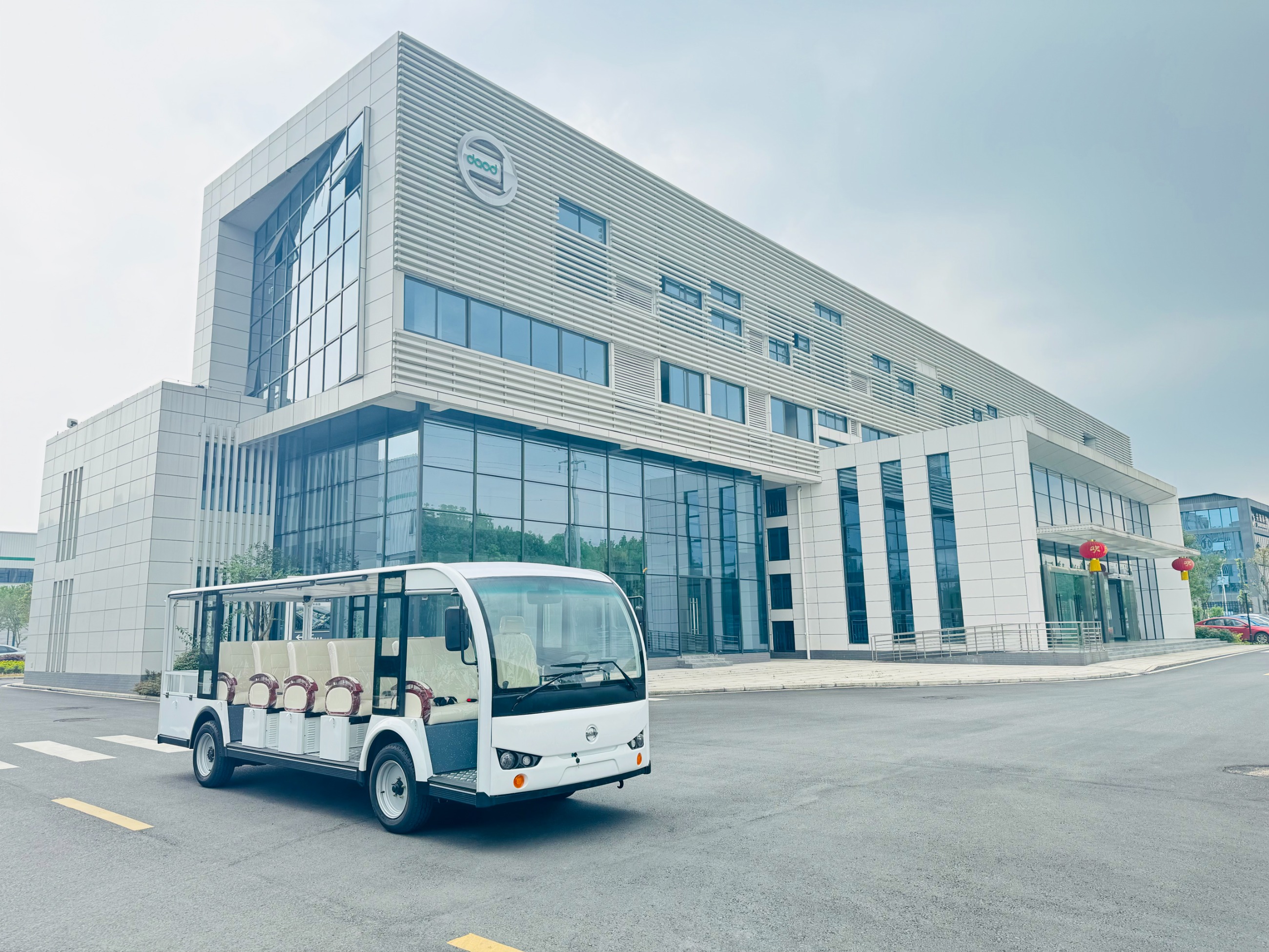 專業(yè)電動(dòng)巡邏車廠家,電動(dòng)觀光車制造商