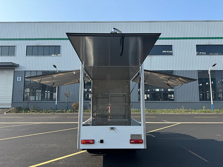 專業(yè)電動(dòng)巡邏車廠家,電動(dòng)觀光車制造商