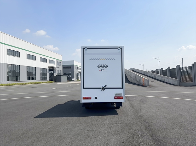 專業(yè)電動(dòng)巡邏車廠家,電動(dòng)觀光車制造商